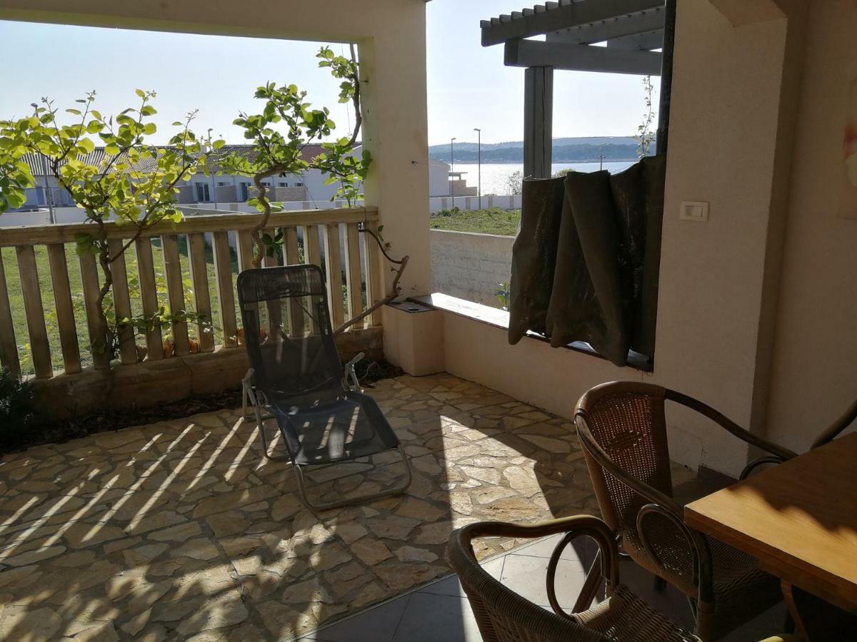 Apartments Erzen 140 Медулин Экстерьер фото